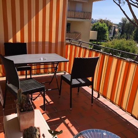 Apartment Eden Park Saint-Tropez Exteriör bild
