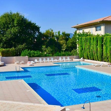 Apartment Eden Park Saint-Tropez Exteriör bild